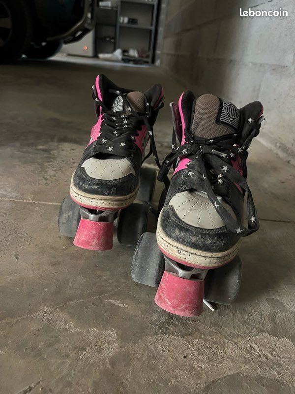 Roller rose pour enfant (image 1)