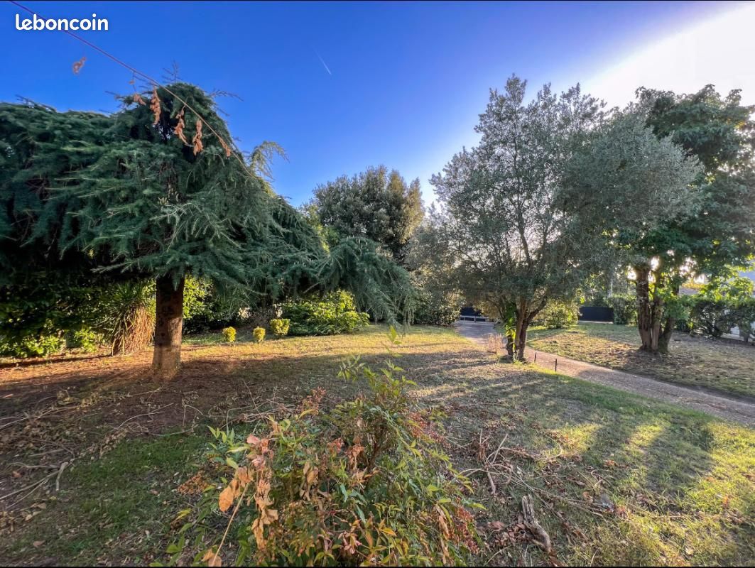 Terrain 288 m² Ambares Et Lagrave · à Ambarès-Et-Lagrave · 89 000 €