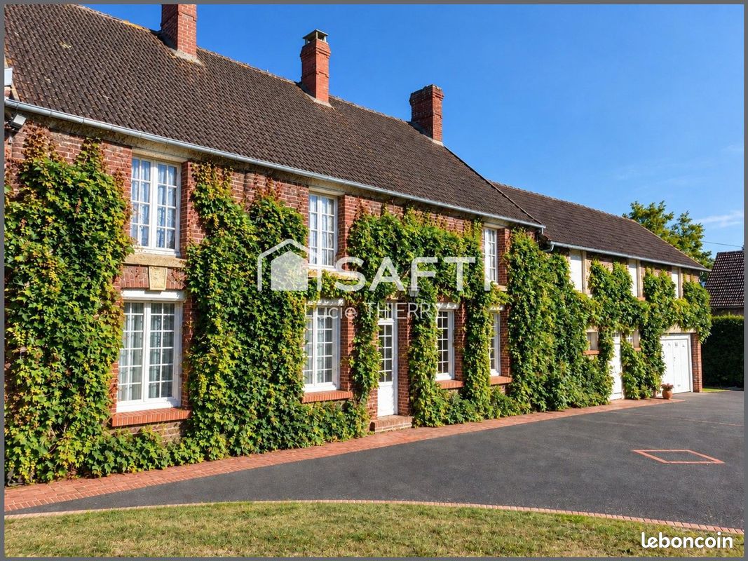 Maison 8 pièces 145 m² · à Sainte-Genevieve · 145 m² · 389 000 €