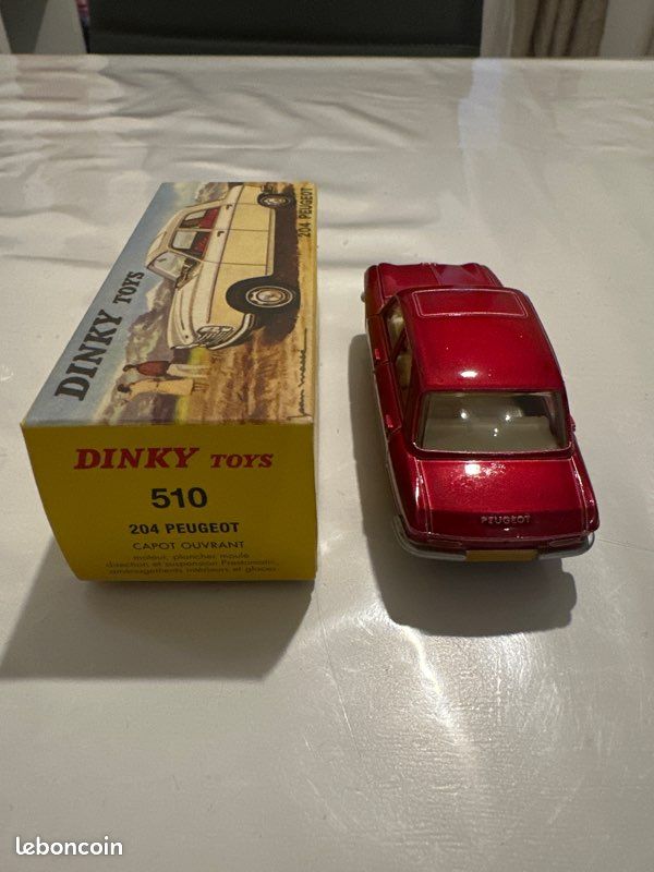VERITABLE DINKY PEUGEOT 204 REF 510 SUPERBE ETAT EN BOITE D
