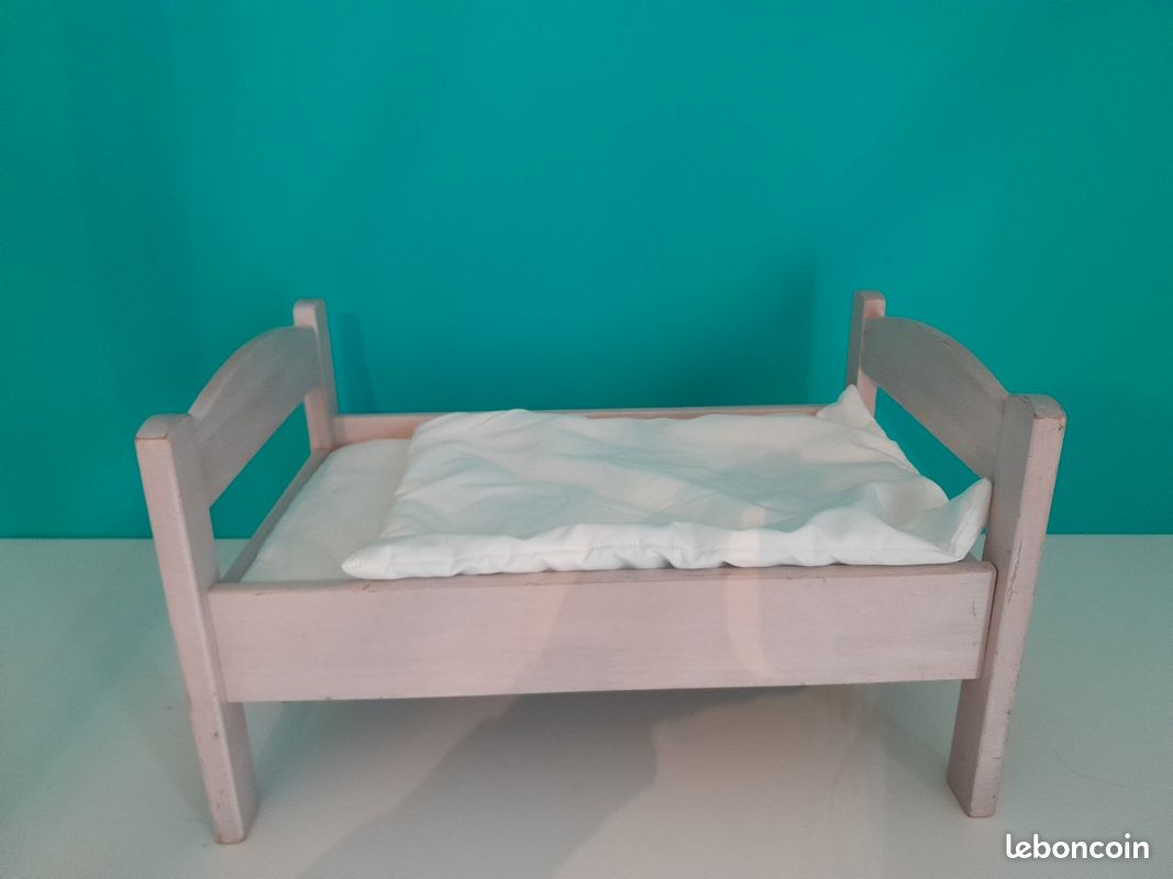 Lit bébé jouet (image 1)