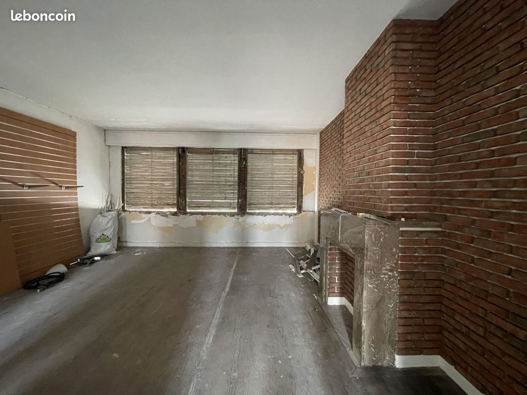 Immeuble 130 m² · à Lens · 130 m² · 137 000 €