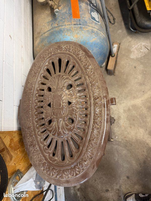 Ancien poêle Godin en fonte (image 5)