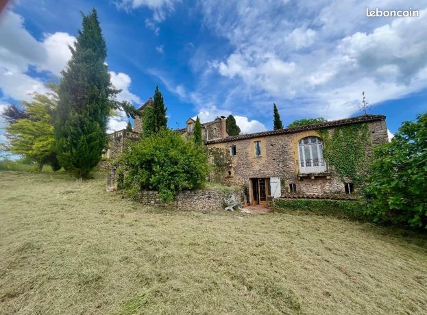 Maison 7 pièces 265 m²