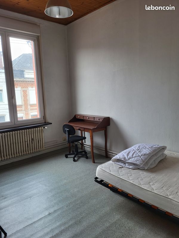 Appartement 1 pièce 20 m² · à Valenciennes · 20 m² · 290 €