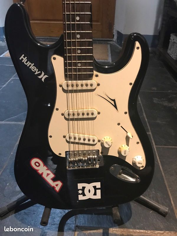 Guitare Électrique “Warrior” Style Fender Stratocaster (image 2)