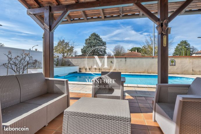 Maison 6 pièces 198 m²