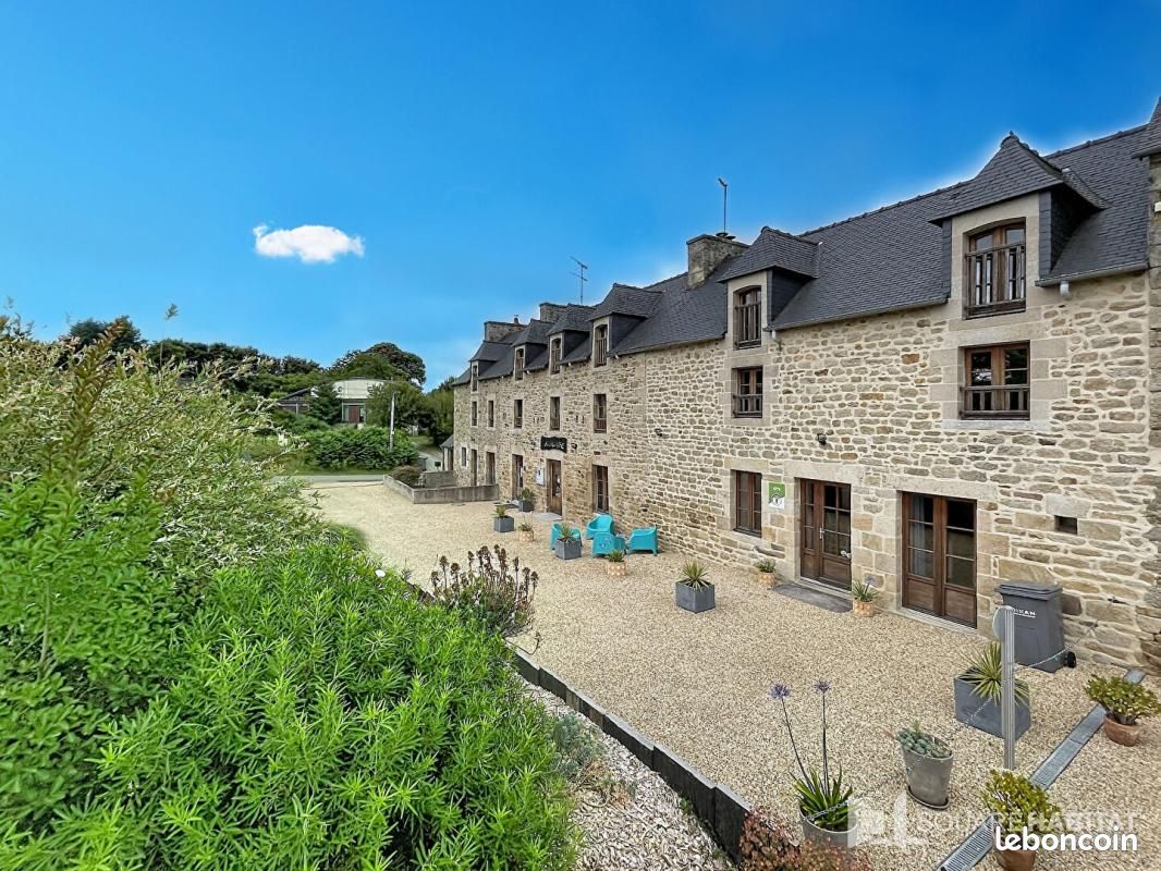 Immeuble 15 pièces 400 m² · à Plancoët · 400 m² · 840 400 €