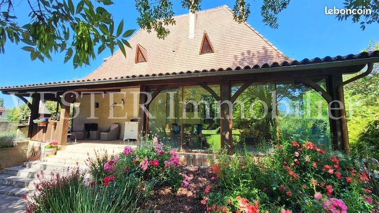 Maison 6 pièces 162 m²