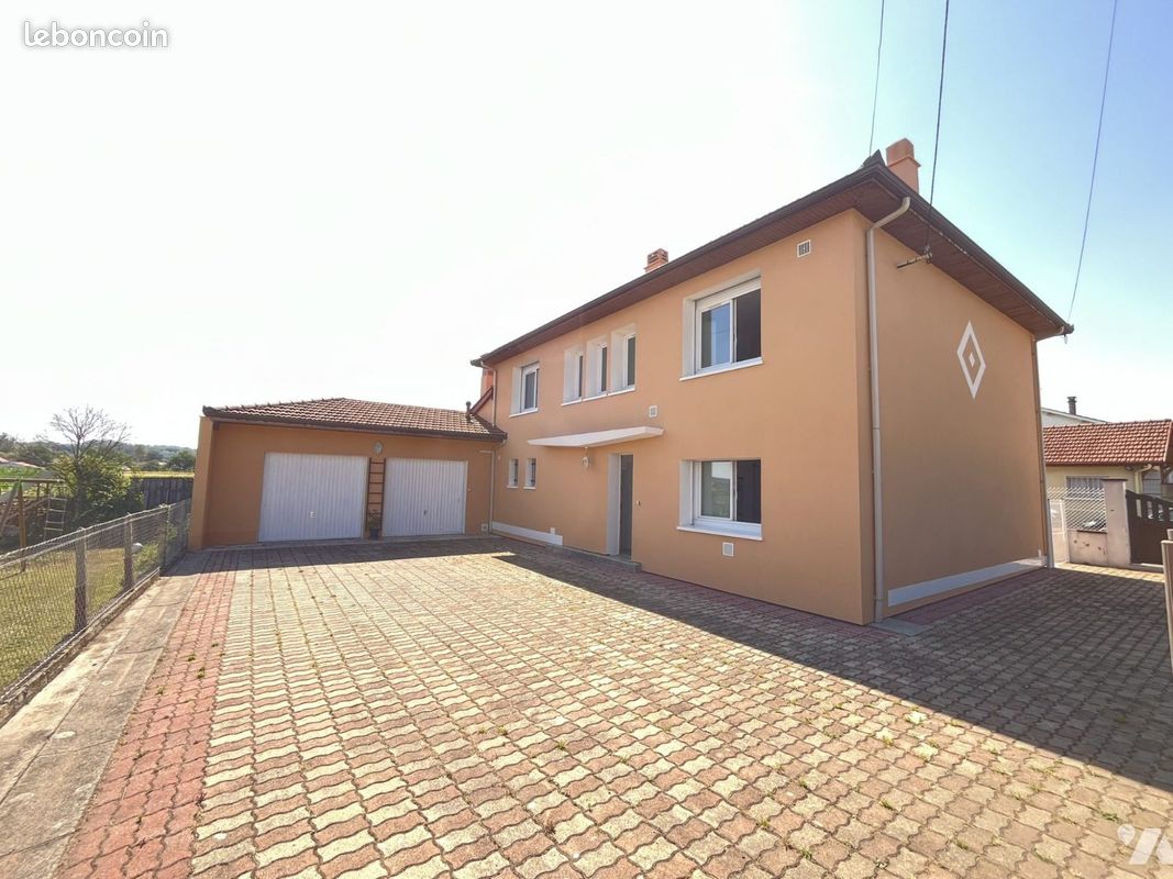 Maison 9 pièces 193 m² · à Bernac-Debat · 193 m² · 343 200 €