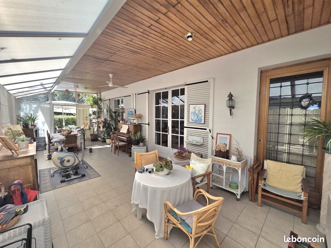 Maison 5 pièces 180 m² · à Libourne · 180 m² · 370 000 €