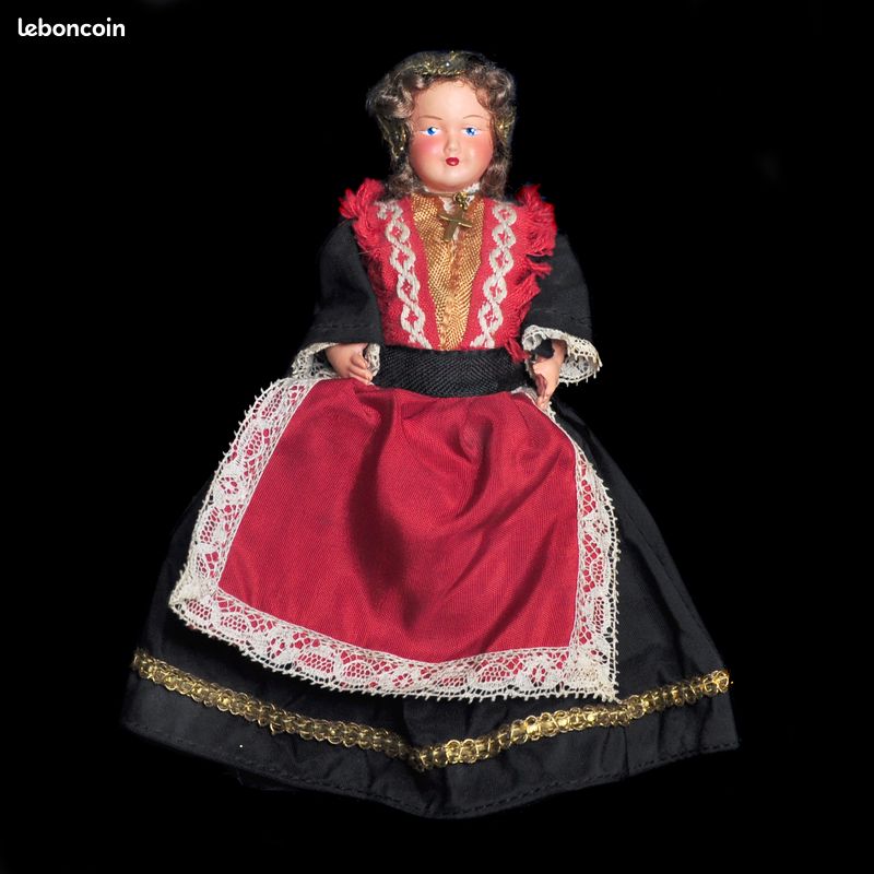 PAR AMOUR DES POUPEES :: une folklorique, la connaissez-vous