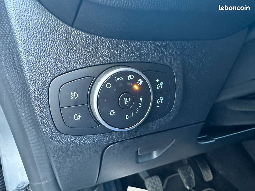 ✨PROMO Ford Fiesta Active 1.0 EcoBoost 125ch Hybride mHEV (radars + CarPlay + feux leds +...) 5 portes 2021 (image 7)