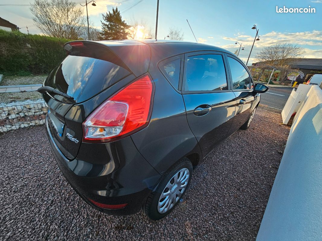 Ford Fiesta 1.25 82ch EDITION Voitures