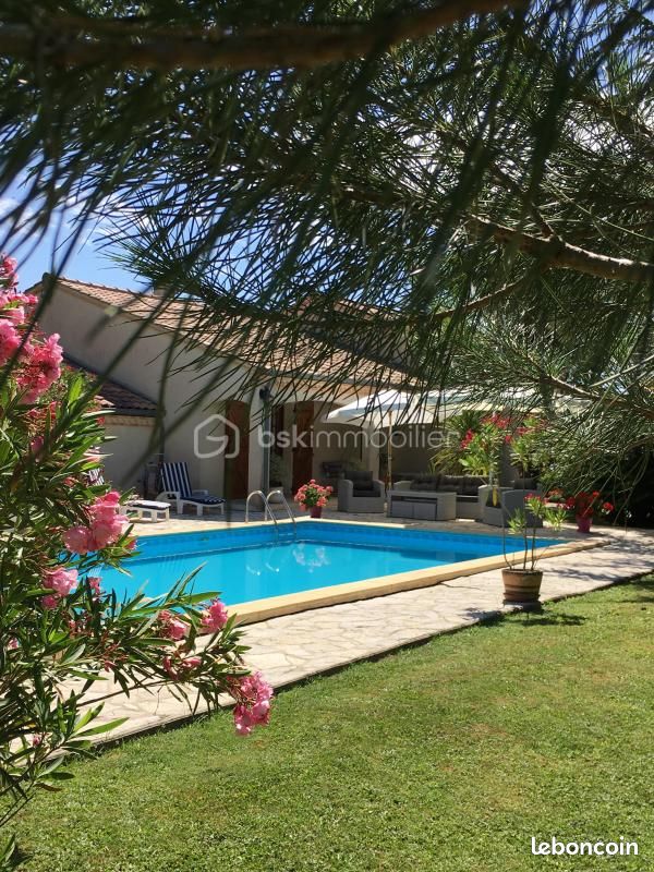 Maison 4 pièces 3100 m² · à Saint-Gauzens · 3 100 m² · 381 000 €