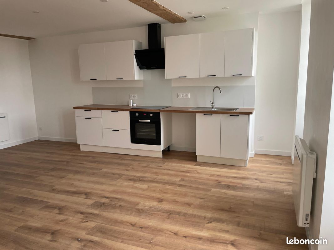 Appartement 3 pièces 67 m² · à Saint-Jean-d'Angély · 67 m² · 750 €/mois