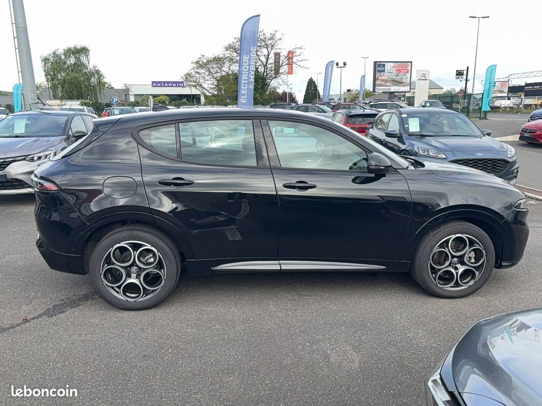 ALFA ROMEO Tonale 1.5 Hybrid 160 ch VGT TCT7 Sprint (image 4)