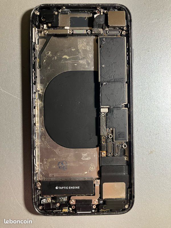 Carte mère iPhone 12 64Go - A Réparer avec FaceID / Touch ID