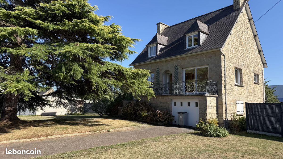 Maison 6 pièces 155 m² · à Saint-Cast-le-Guildo · 155 m² · 1 000 €/mois