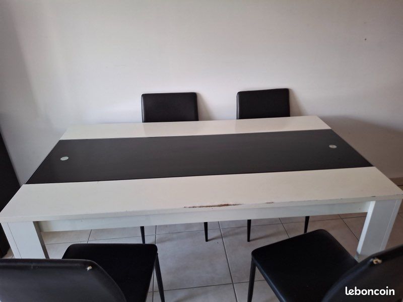 Table de salle à manger – Bois blanc & verre noir (image 1)