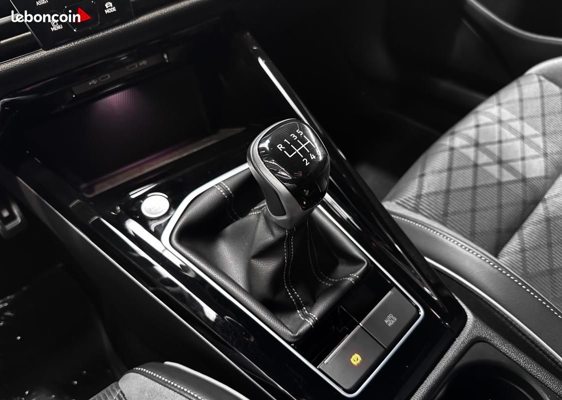 Volkswagen Golf 8 R-LINE 1.5 TSI 130CH JA18 ALCANTARA SPORT CARPLAY REGUL ACC DIGITAL COCKPIT 1⁰MAIN (image 13)