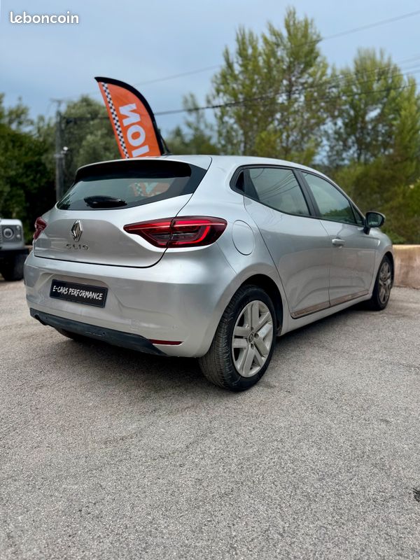 Renault Clio V 1.5 BlueDCi 100ch Zen (RADARS AV+AR / CARPLAY / ÉCRAN GPS / CLIM AUTO / BLUETOOTH / FEUX LED / RÉGULATEUR DE VITESSE / JANTES ALU 16P) (image 3)