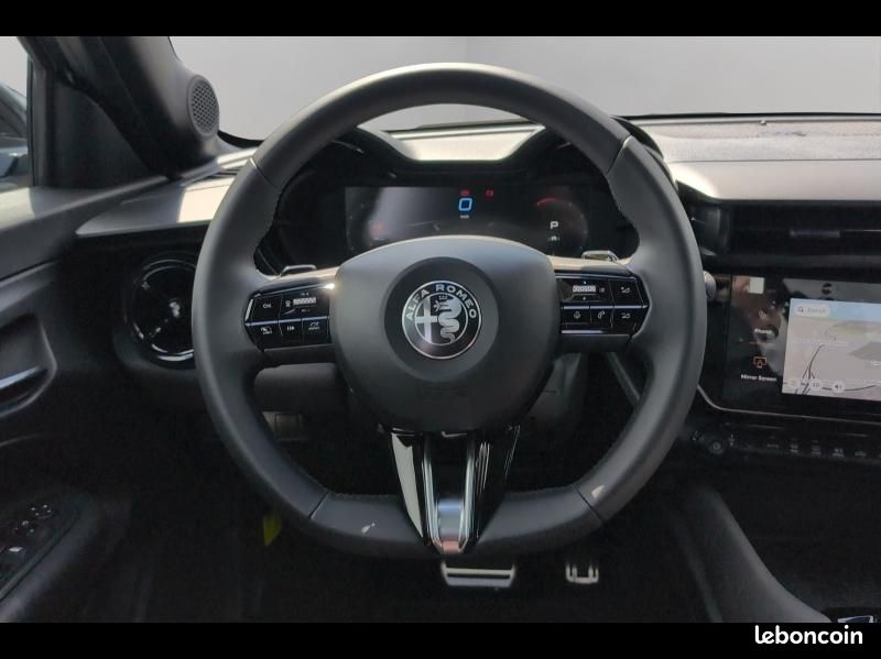 Alfa romeo Junior 1.2 Ibrida 136ch Premium DCT6 Q4 (image 9)