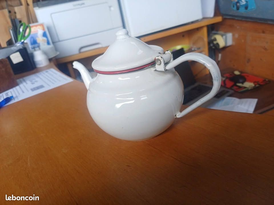 Théière émaillée vintage JAZ (image 3)