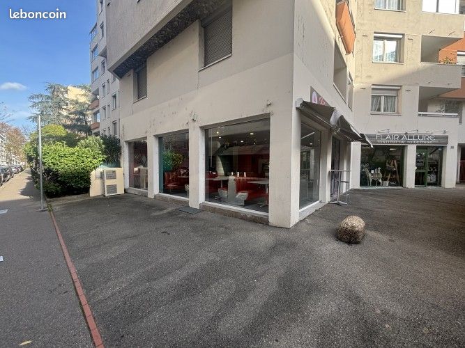 Salon de thé 84 m² (image 2)