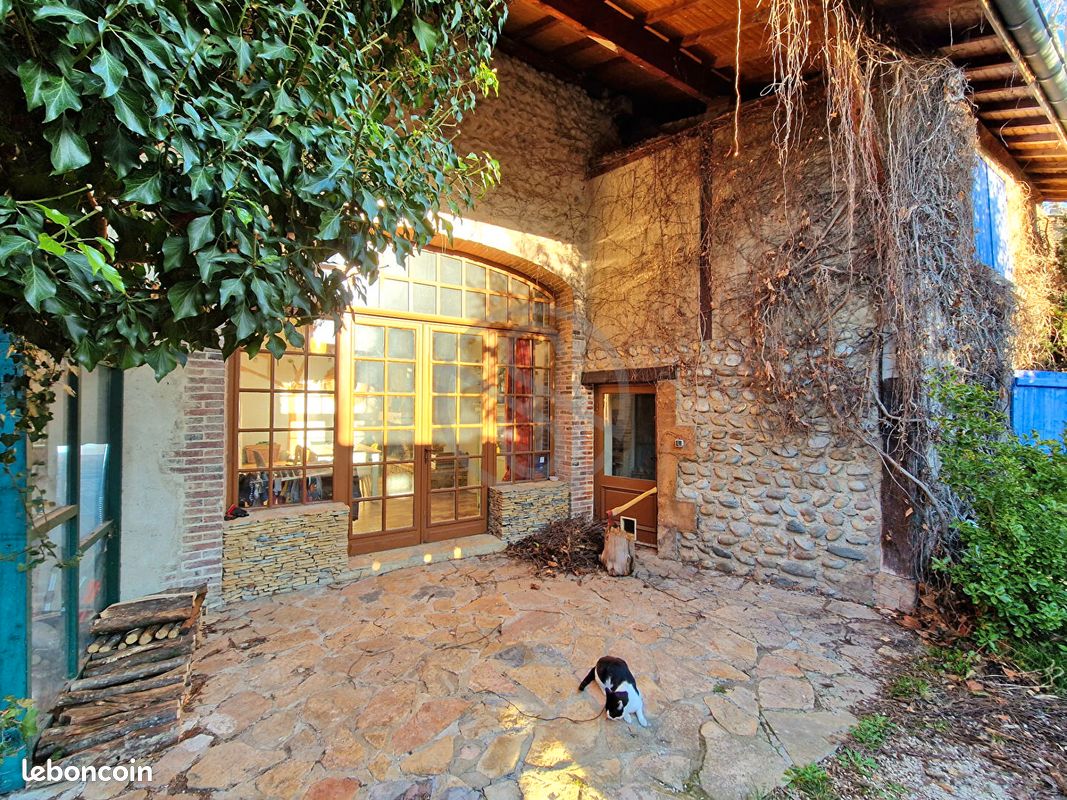 Maison 6 pièces 132 m² · à Saint-Siméon-de-Bressieux · 132 m² · 250 000 €