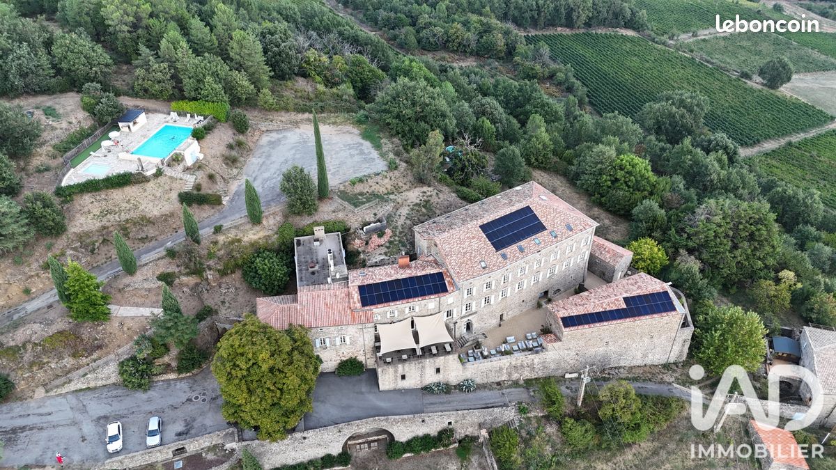 Immeuble 2500 m² · à Sanilhac · 2 500 m² · 925 000 €
