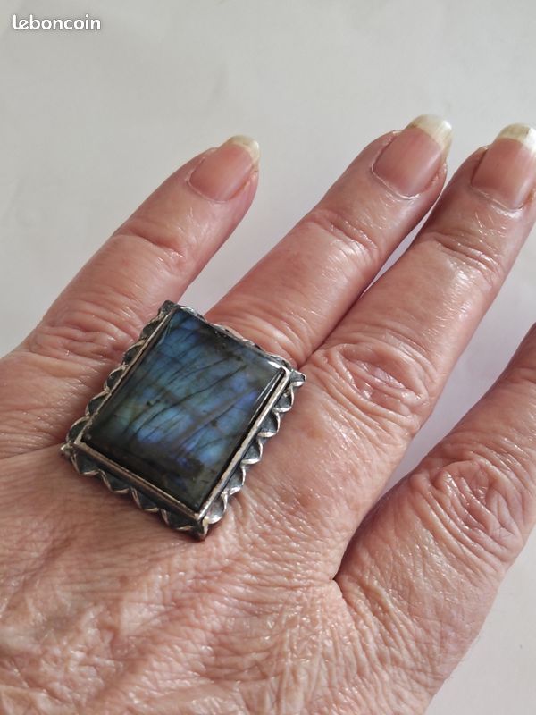 Bague En Argent Massif Avec Cabochon Noir - Taille Réglable à Partir Du 54 - Occasion