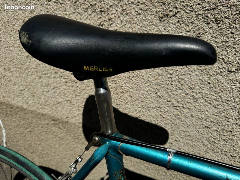 RARE CESARE RIZZO Italie années 80 vélo de route cadre en acier fourche Columbus Campagnolo 57