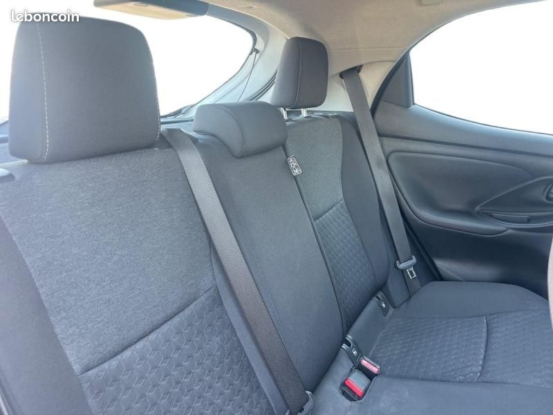Toyota Yaris 116h Dynamic 5p MY22 (image 19)