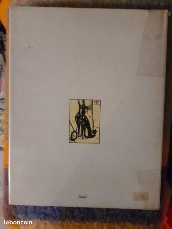 Livre Adultes Les aventures de Gwendoline - John Willie - Futuropolis (image 2)