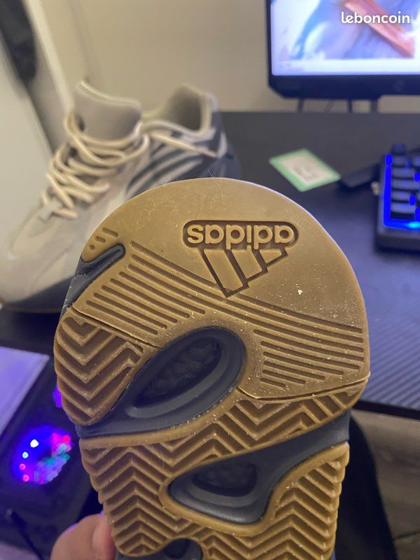 Yeezy, Boost, 700 taille 45 (image 4)