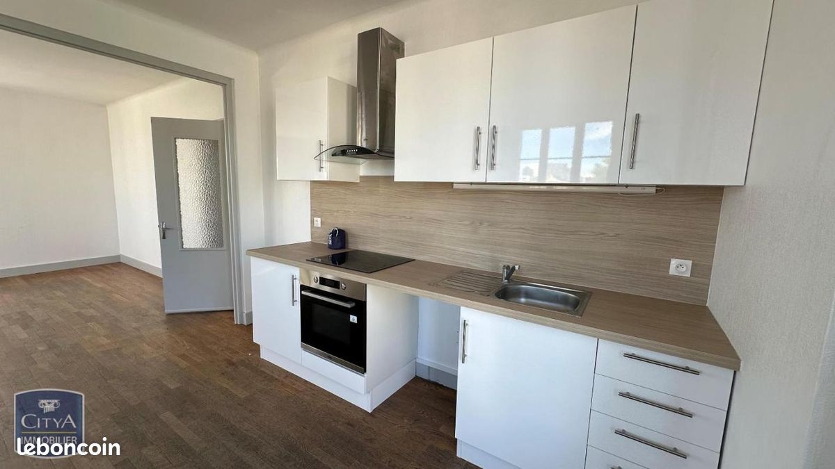 Appartement 5 pièces 105 m² · à Besançon · 105 m² · 1 200 €/mois