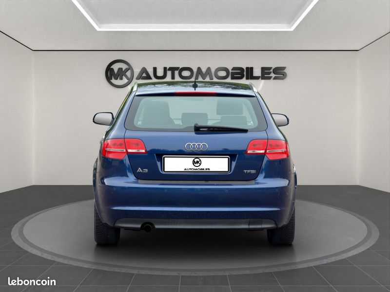 Audi A3 1.2 TFSI 105CH START/STOP ATTRACTION 5P (image 4)