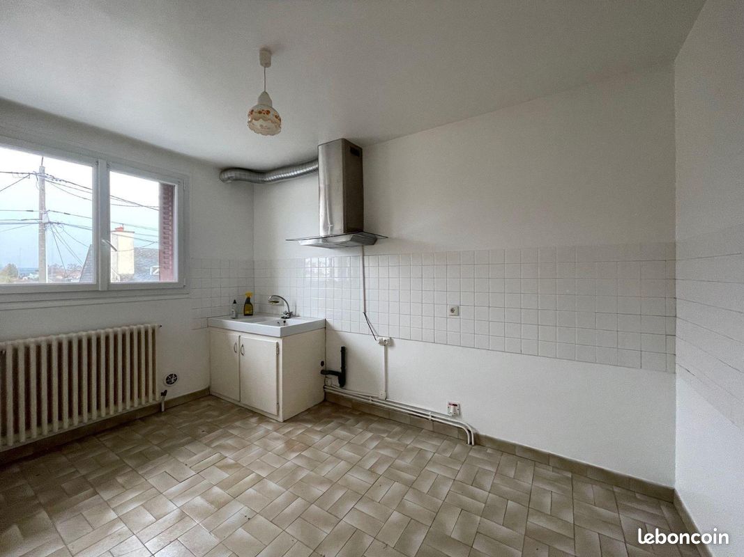 Maison 3 pièces 87 m² - Ussel 19200 (image principale 4)