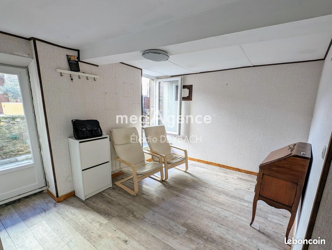 Maison 4 pièces 77 m² · à Talairan · 77 m² · 56 000 €
