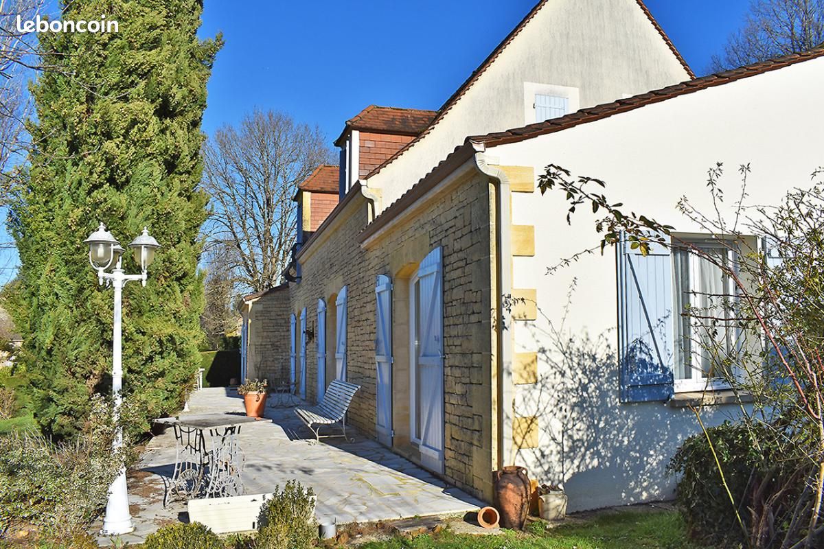 Maison 5 pièces 201 m² (image 2)