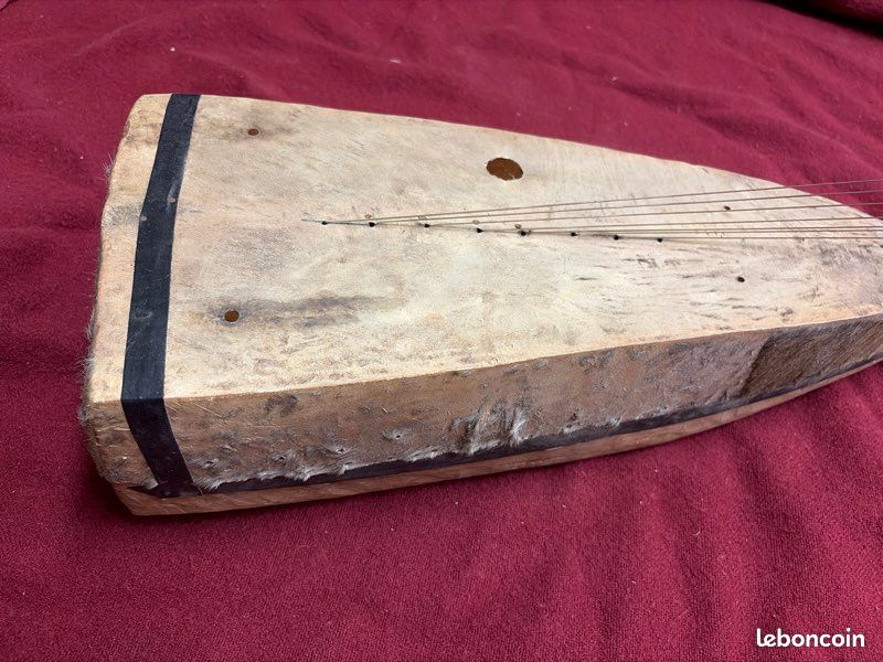 Ancienne Harpe africaine (image 3)