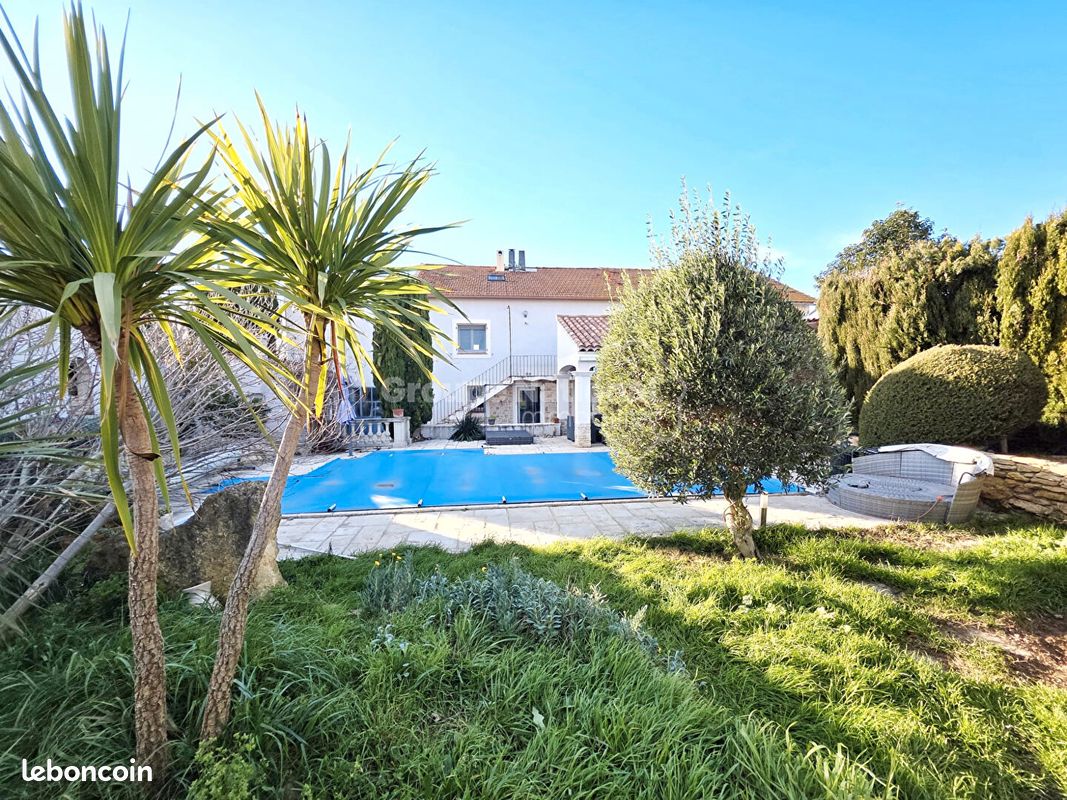 Maison 6 pièces 208 m² · à Miramas · 208 m² · 459 900 €