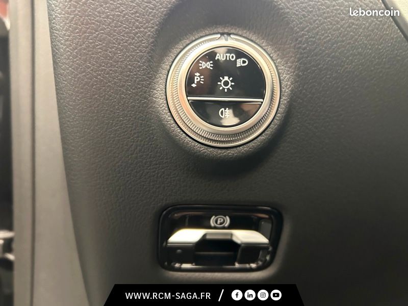 Mercedes CLE Cabriolet 220 d AMG Line C (image 25)