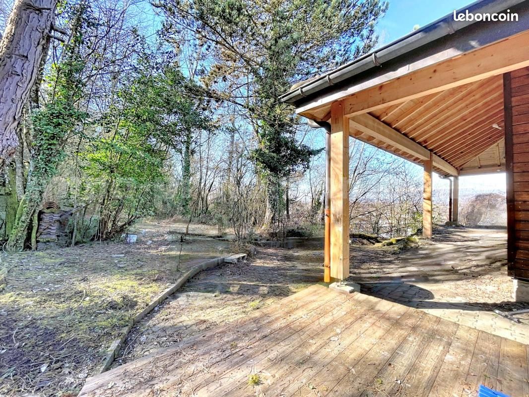 Maison 4 pièces 147 m² · à Saint-Cergues · 147 m² · 379 000 €