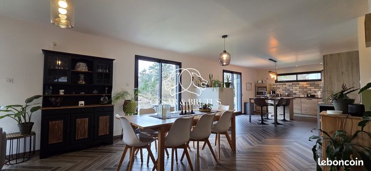 Maison 6 pièces 157 m²