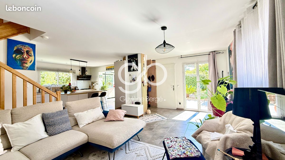 Maison 5 pièces 111 m² · à Juvignac · 111 m² · 396 000 €