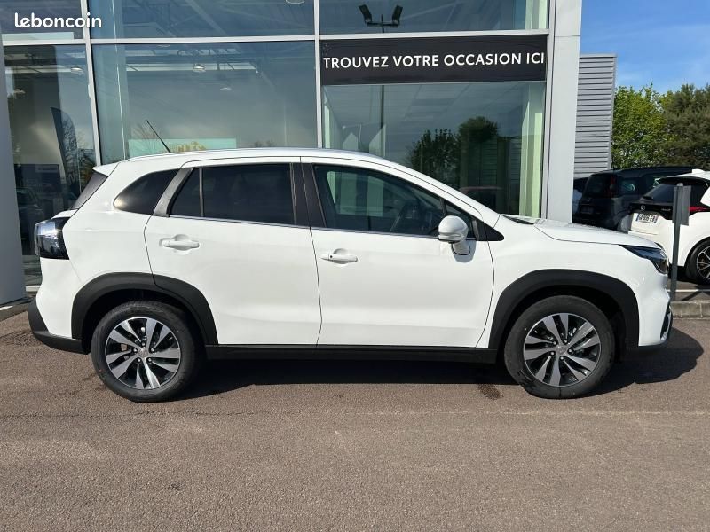 Suzuki S-Cross 1.4 Boosterjet Hybrid 110ch Style MY25 (image 18)