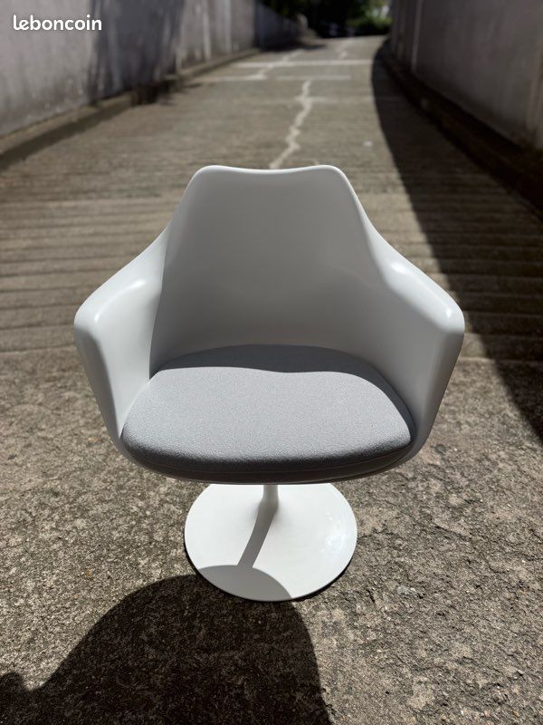Fauteuil, tulipe, Knoll studio Eero Saarinen (image 1)