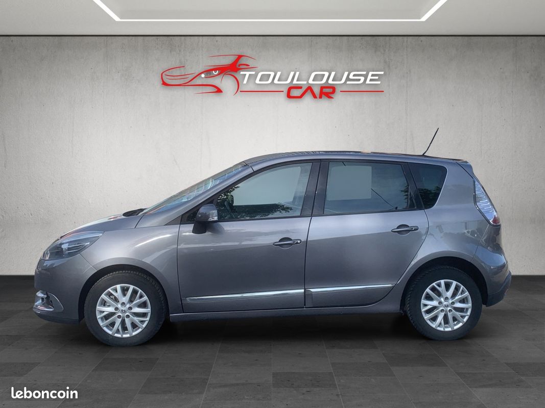 RENAULT SCENIC III dCi 110 Energy eco2 Bose Edition (image 2)